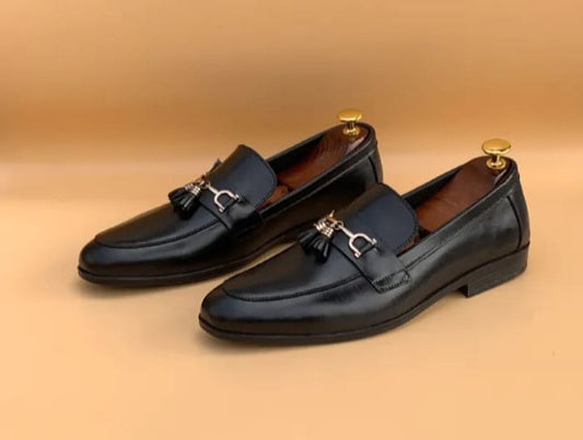 Leather shoes For Men,best premium quality of shoes, Light weight , Fashion look..