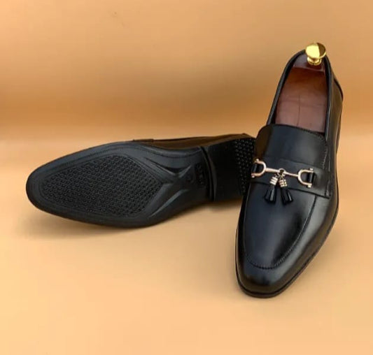 Leather shoes For Men,best premium quality of shoes, Light weight , Fashion look..